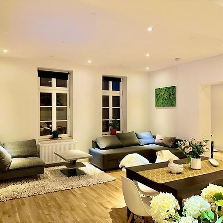 Wohnung Am Schloss 2 - Bestes Apartment In Вайльбурґ Екстер'єр фото