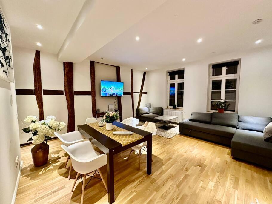 Wohnung Am Schloss 2 - Bestes Apartment In Вайльбурґ Екстер'єр фото